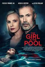 泳池里的女人 The Girl in the Pool
